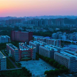 航拍校园风貌
